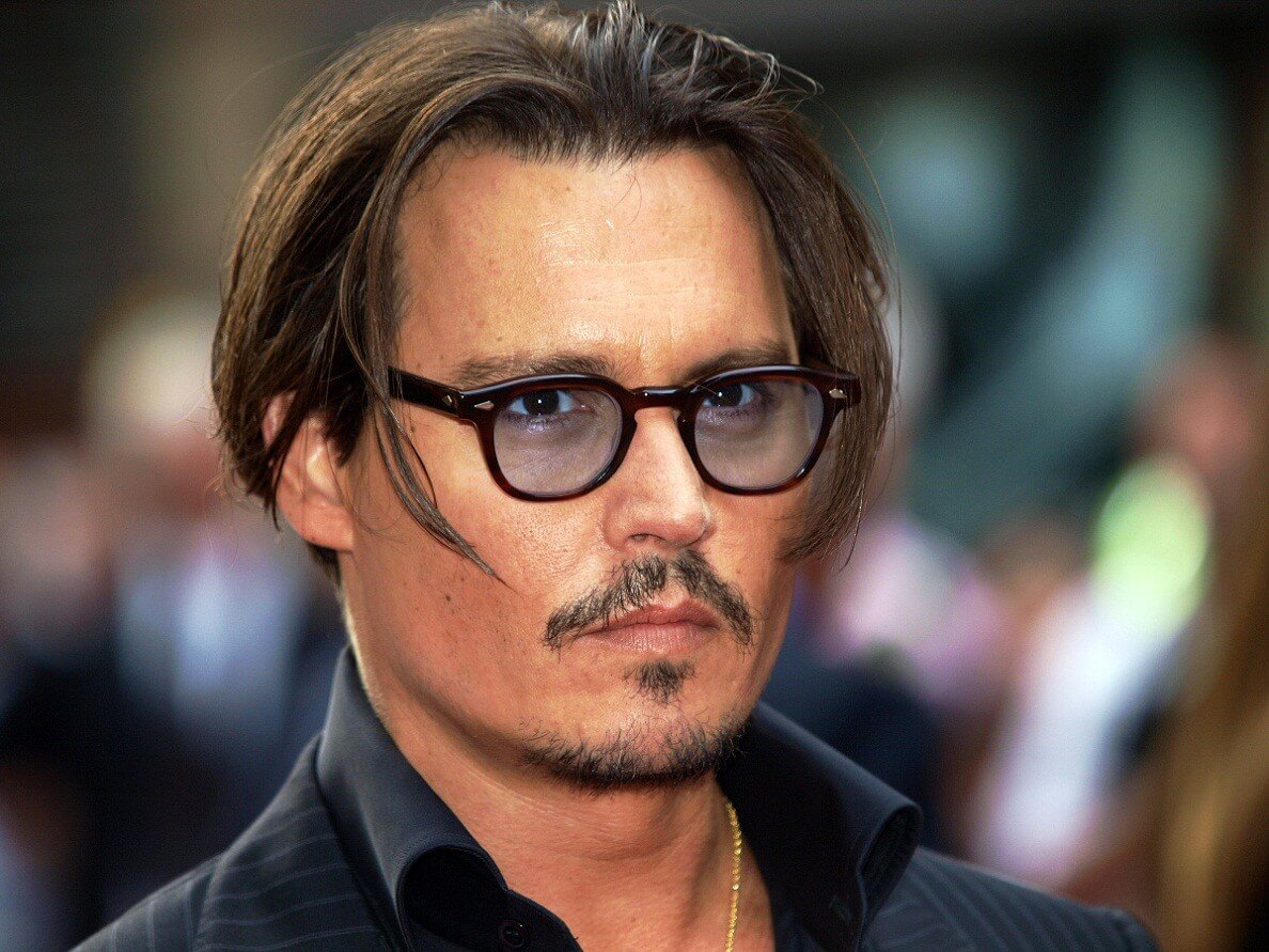 Johnny Depp bajusszal